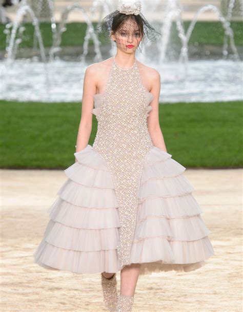 défilé chanel 2018|Ce qu'il faut retenir du défilé Chanel haute couture printemps.